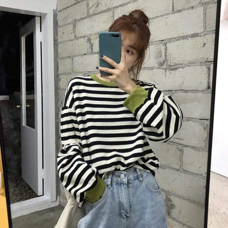 Women's Kawaii Double Color Stripe Sweatshirt